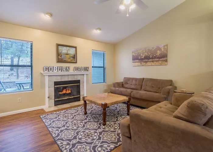 Holiday home Coburn @ Country Club Game New Ac Pet And Family-friendly