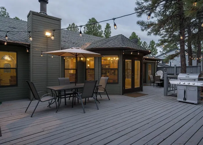 Holiday home Coburn @ Country Club Game New Ac Pet And Family-friendly